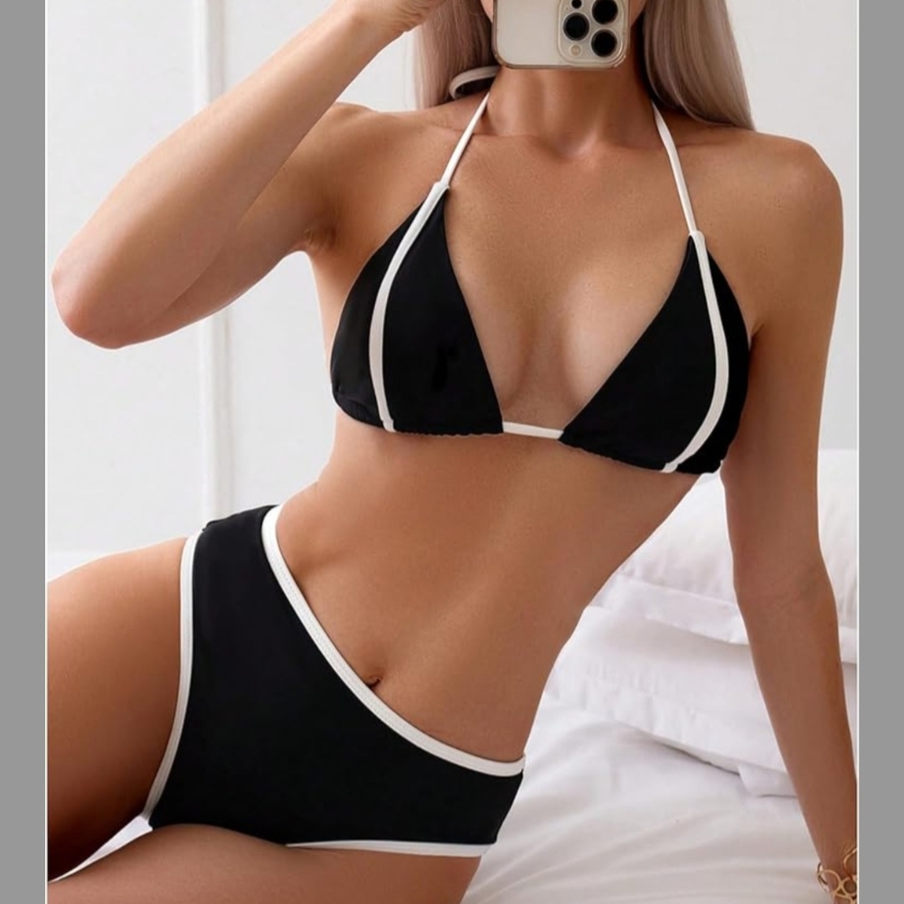 Black and White Women's Bikini Set